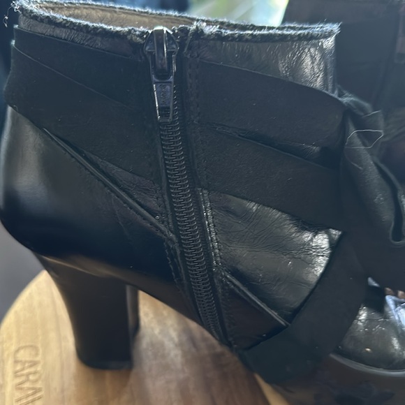 Cute black booties - Picture 8 of 12